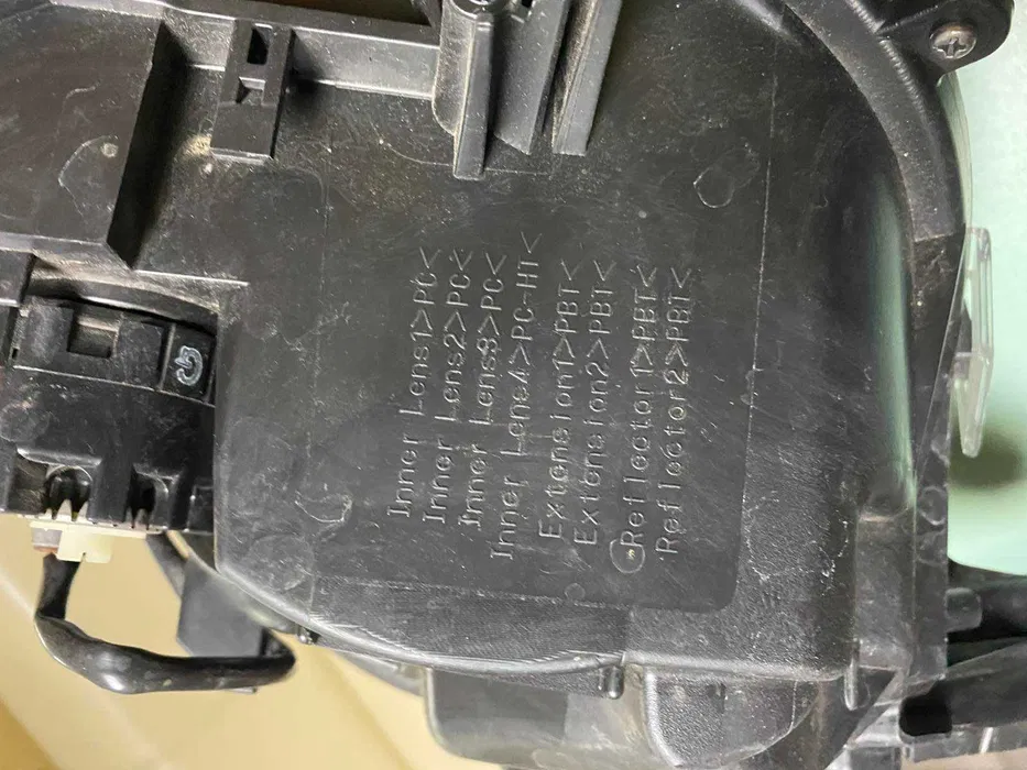 Фара ліва передня toyota rav4 v 2019- full led stanley w4437 42-94 5