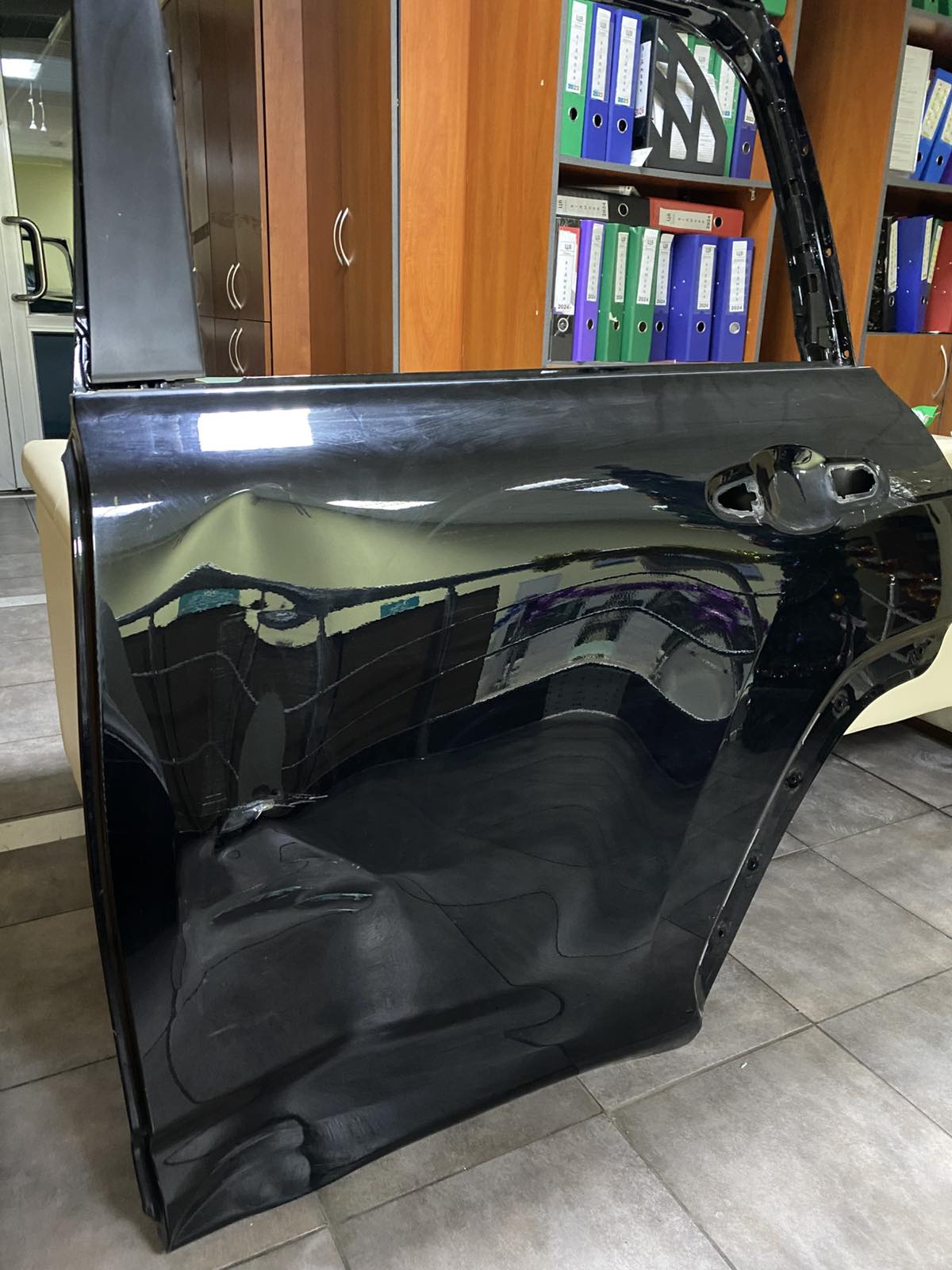 ЗЛ двері, тойота ленд крузер(67001-60950) 10